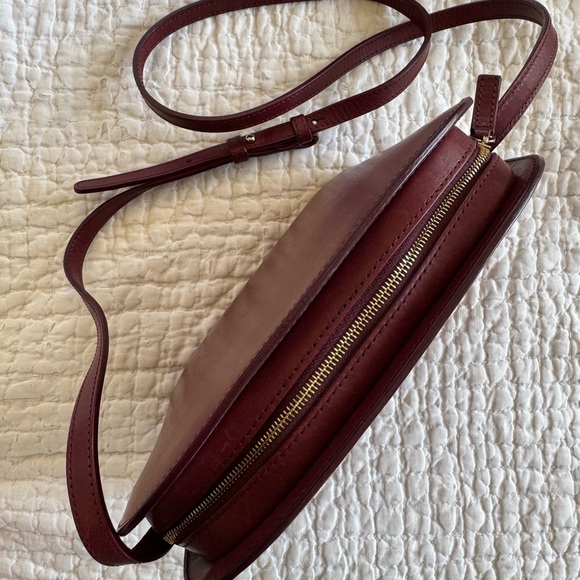 Sezane Victor Bag - Burgundy - Picture 2 of 7